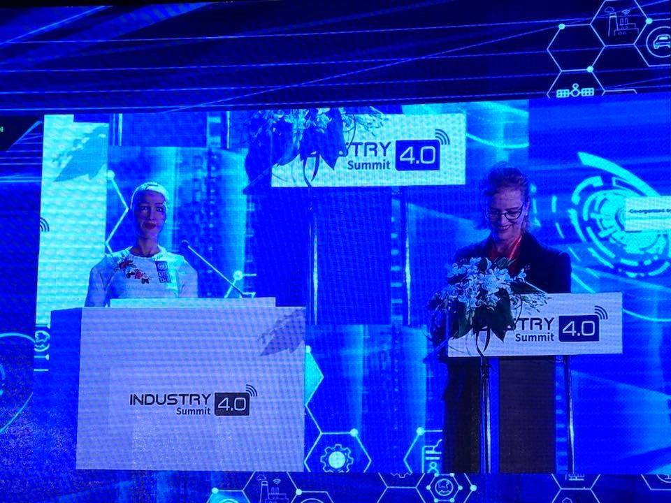 Đọc hiểu Sophia Công dân Robot đầu tiên đến Việt Nam